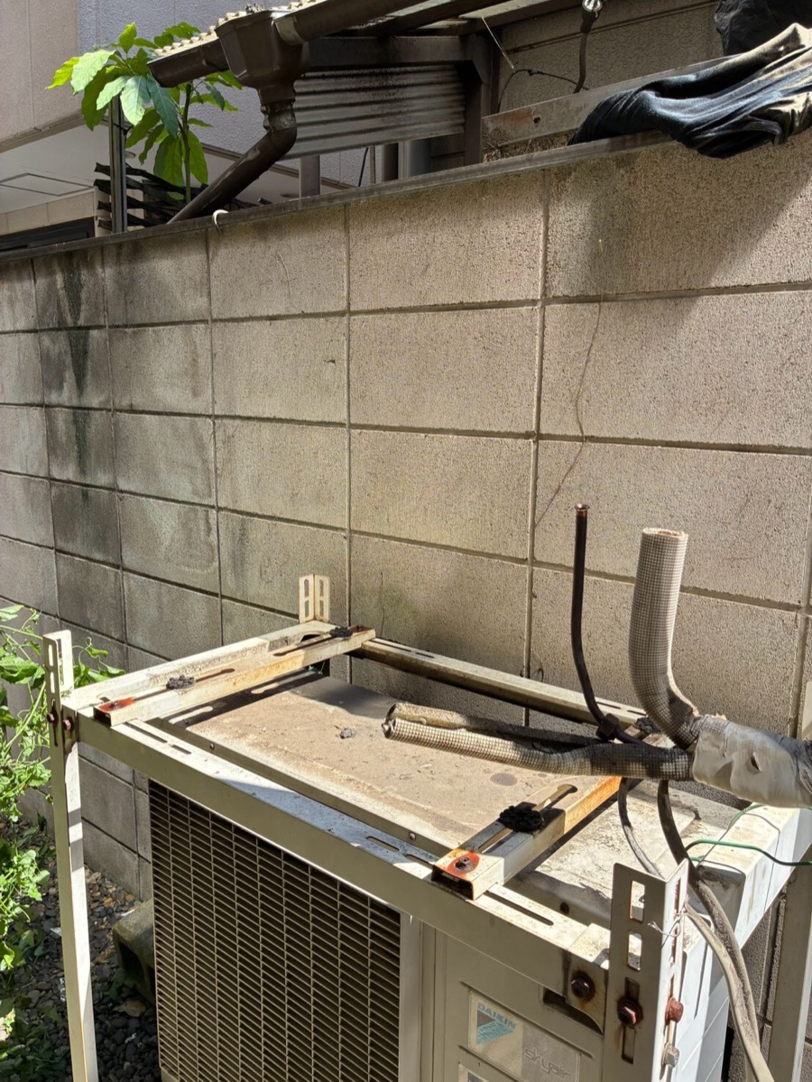 既設室外機撤去後の冷媒配管と接続準備