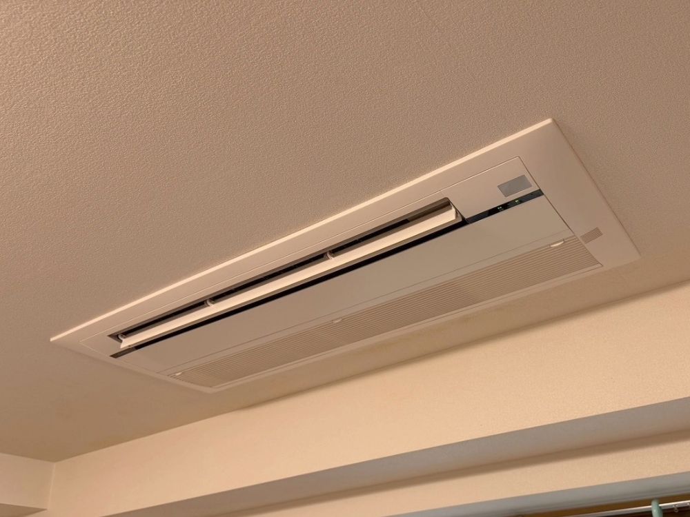 交換後のダイキン製天井埋込カセット形シングルフロー室内機
