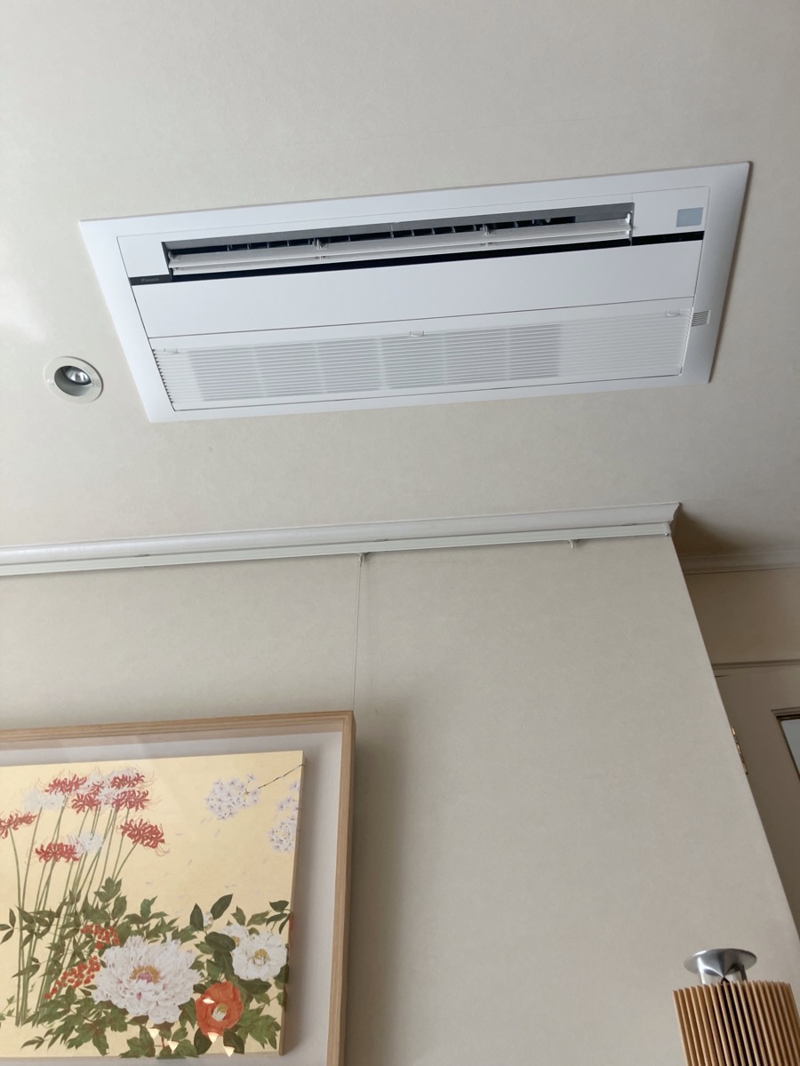 交換後のダイキン製天井埋込カセット形シングルフロー室内機