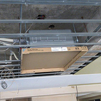 東京都大田区のテナントビルにて天カセ4方向形および床置形エアコンの入替え－その１【業務用エアコン ハウジングエアコン】