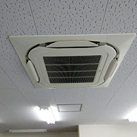 東京都大田区のテナントビルにて天カセ4方向形および床置形エアコンの入替え－その２【業務用エアコン ハウジングエアコン】