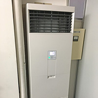 東京都中央区のテナントビルにて業務用床置型エアコンの入替え工事【パッケージエアコン】