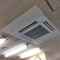 埼玉県川口市の事務所にて天井埋込形エアコンの入替え工事【業務用エアコン】