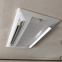 東京都大田区の一戸建てにてルーム＋マルチエアコンの入れ替え工事【ルームエアコン・ハウジングエアコン】