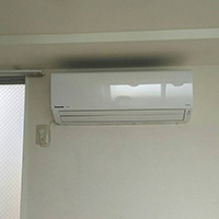 東京都渋谷区のマンションにて壁掛形エアコンの入れ替え工事【ルームエアコン】