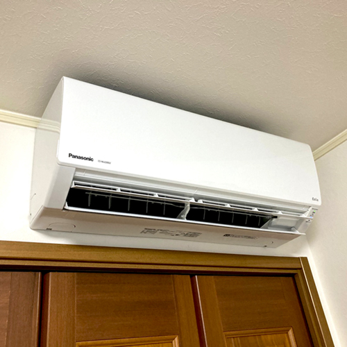 東京都世田谷区の一戸建てにて壁掛形フリーマルチエアコンの入替え工事【ハウジングエアコン】