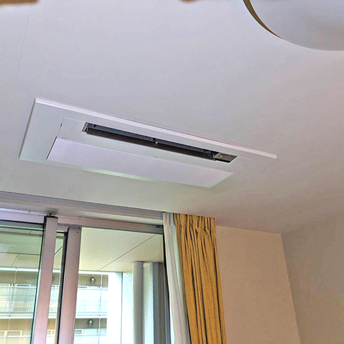 東京都渋谷区のマンションにてパナソニック製天井カセット形シングルフローマルチエアコンの入替え工事【ハウジングエアコン】